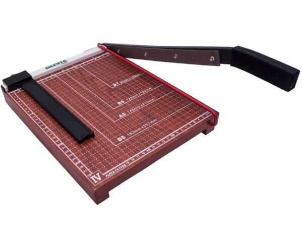 Guillotina Rihan Base Madera 12"