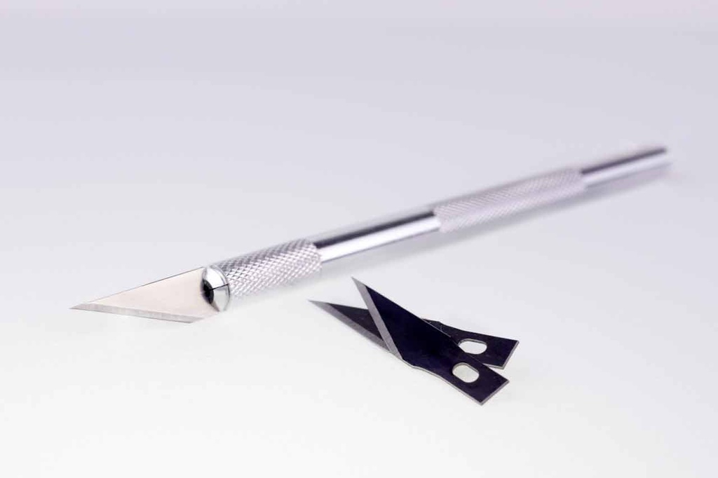 Cuchillo Tipo-Xacto Celica Mango Metal #1